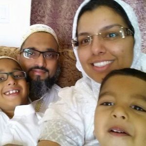 Meet your Posher, Lamya